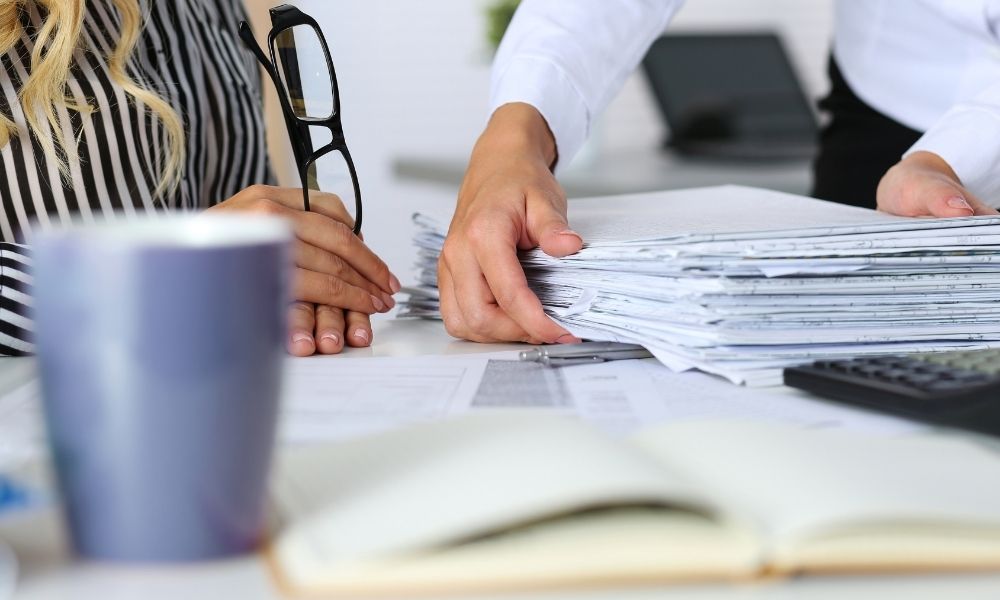 Do You Need a Manual or Electric Book Stapler?