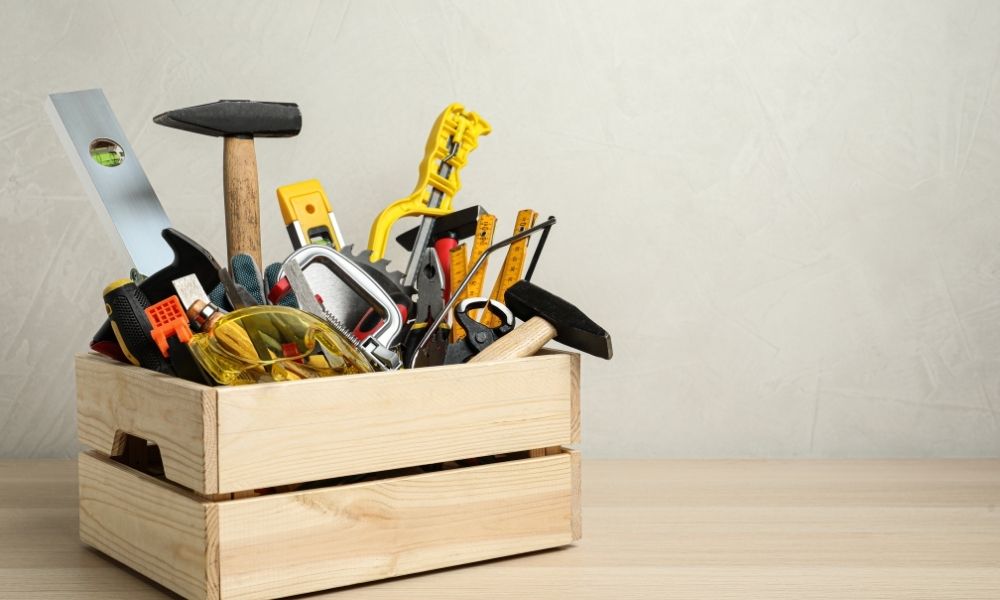 The 5 Most Essential Fastening Tools for Carpentry