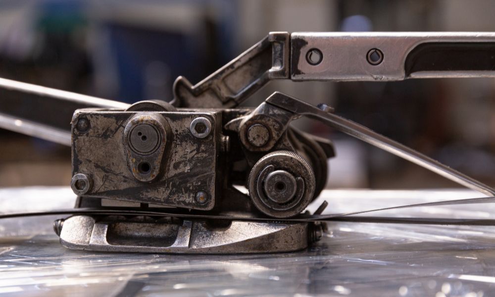 4 Benefits of Using Steel Strapping Tools