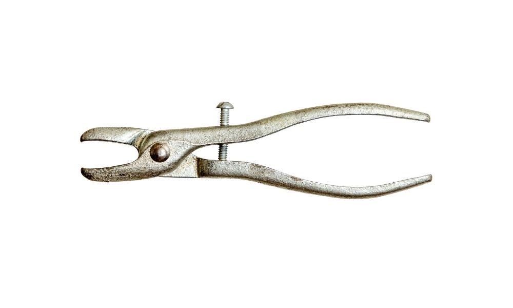 Tips for Using Hog Ring Pliers for Upholstery