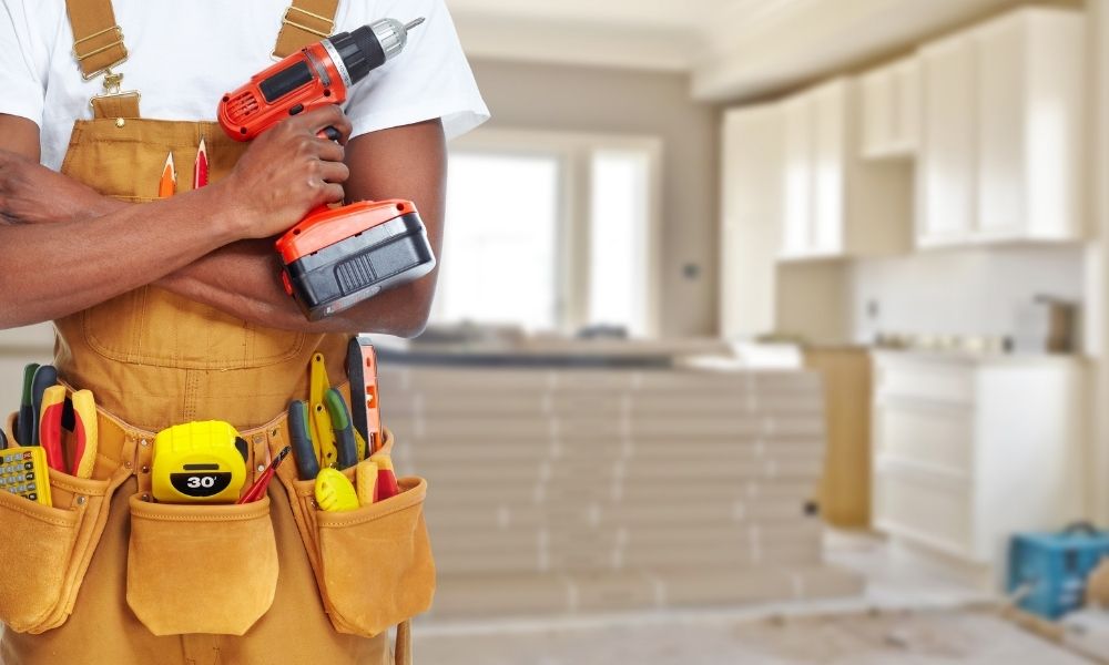 When To DIY vs. Hiring a Professional Handyman